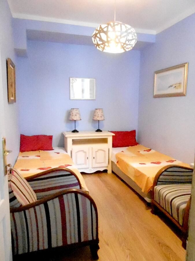 Дома для отпуска House with 8 bedrooms in Sofia, with wonderful city view, furnished garden and WiFi - 6 km from the slopes София-17