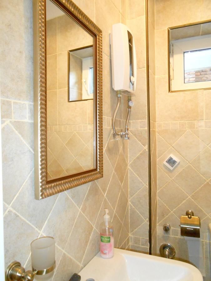 Дома для отпуска House with 8 bedrooms in Sofia, with wonderful city view, furnished garden and WiFi - 6 km from the slopes София-8