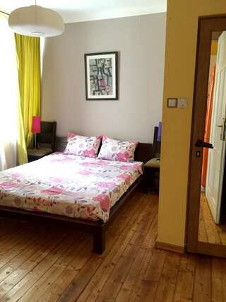 Дома для отпуска House with 8 bedrooms in Sofia, with wonderful city view, furnished garden and WiFi - 6 km from the slopes София-2